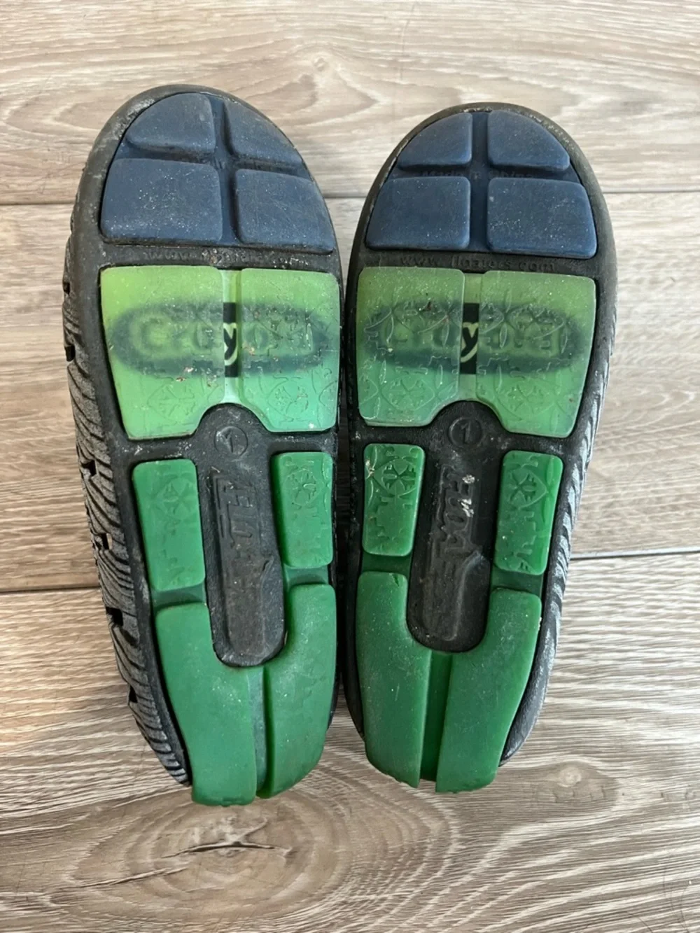 Floafers X Crayola Little Kids Size 1 Blackish Grey Slip On Water Outdoors